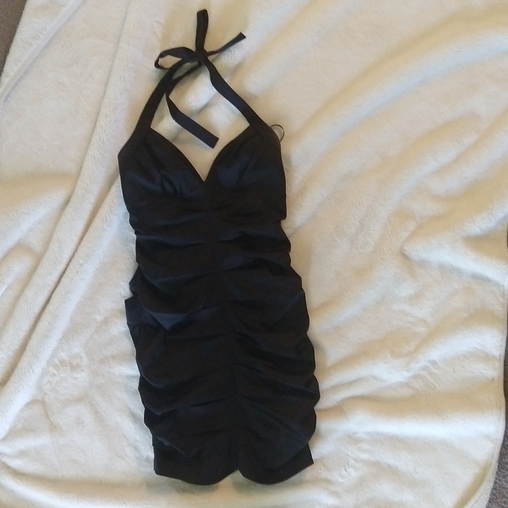 BCBG MAXAZRIA Black Ruched Fitted Cocktail Dress